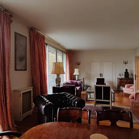 Avenue Victor Hugo - 16 - 4160 파리