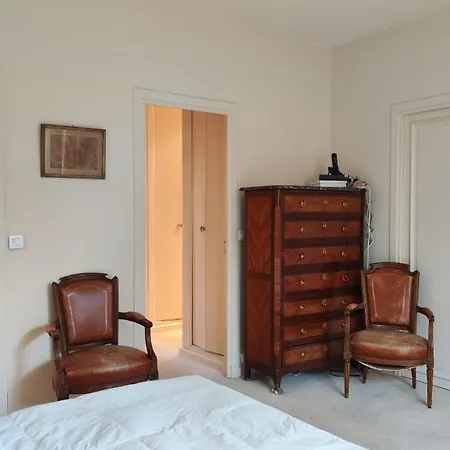Avenue Victor Hugo - 16 - 4160