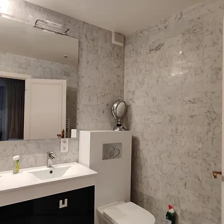 Avenue Victor Hugo - 16 - 4160 * Paříž