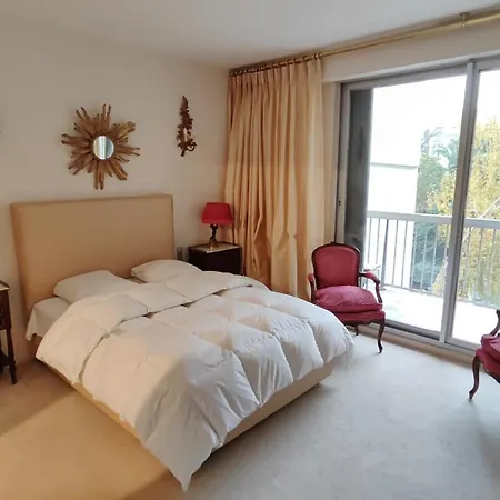 Avenue Victor Hugo - 16 - 4160 * Paříž