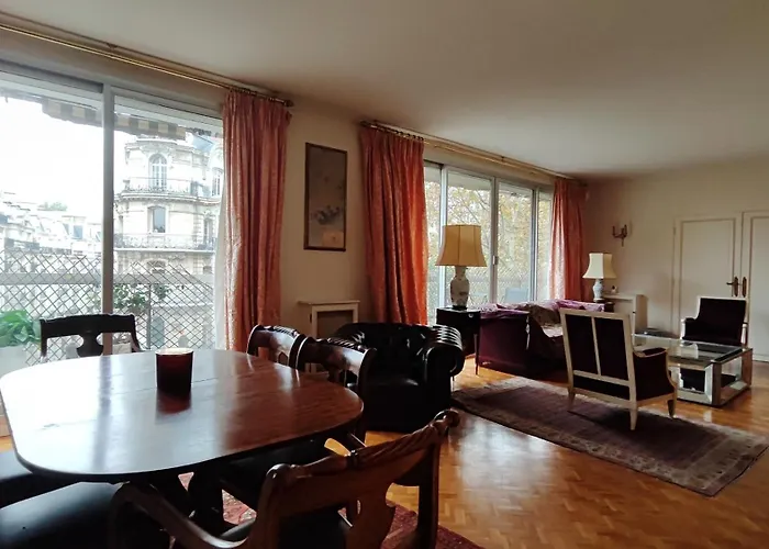 Avenue Victor Hugo - 16 - 4160 Apartament Paryż