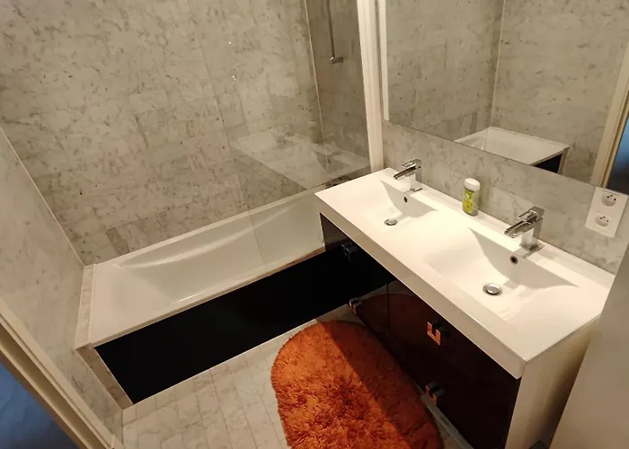 Apartament Avenue Victor Hugo - 16 - 4160 Paryż